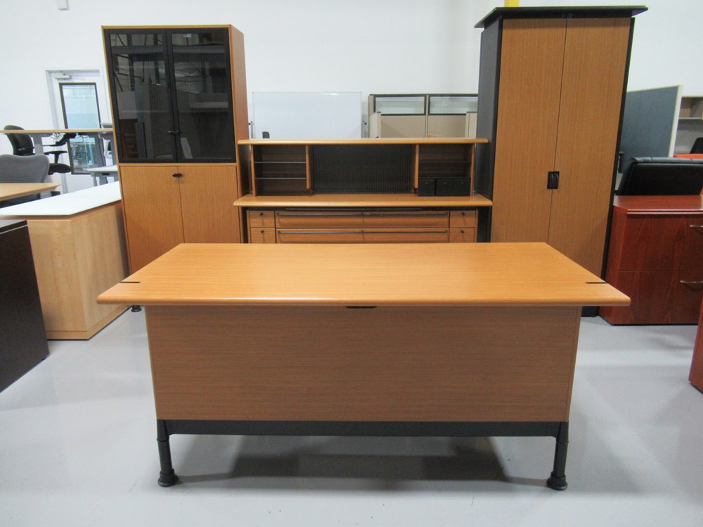 Herman Miller Geoff Desk Set – Office Furniture 911
