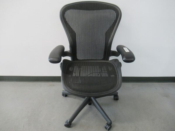 Herman Miller Aeron, Fixed Arms, No Lumbar Support - Image 2