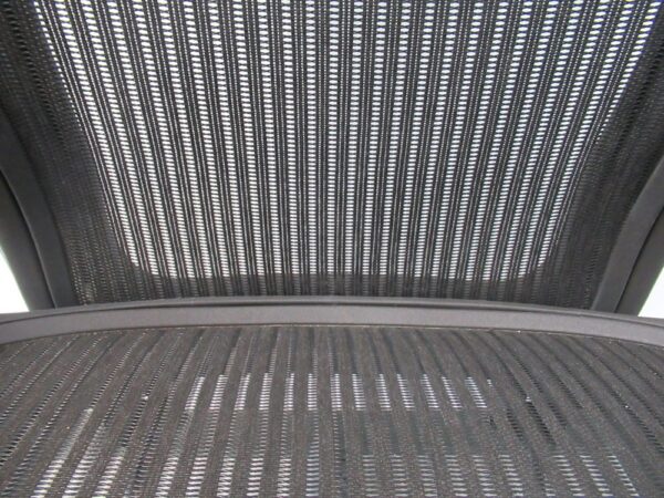 Herman Miller Aeron, Fixed Arms, No Lumbar Support - Image 3