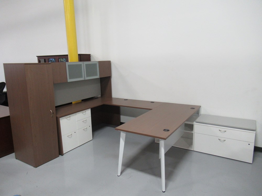 Hon u shaped deals desk