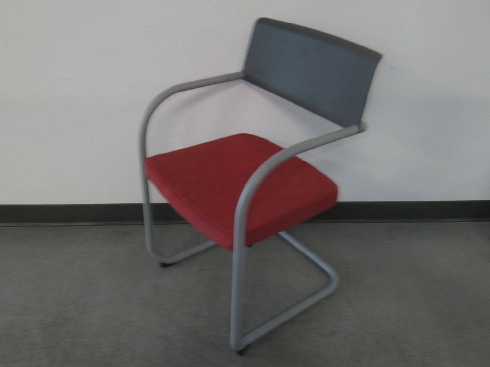 Knoll moment outlet chair