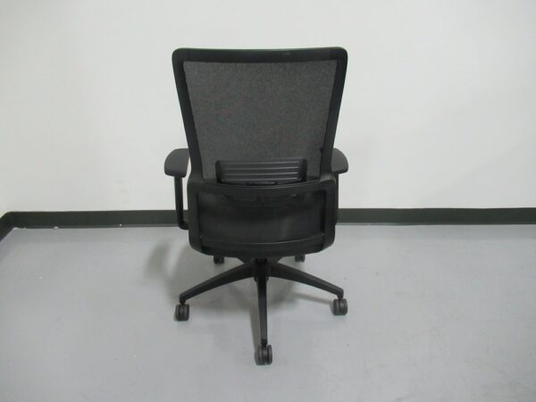 SOI-Novo Highback Task Chair w/lumbar - Image 3
