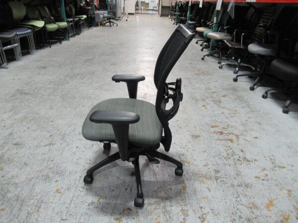 HAW "Improv" Mesh Back Task Chair - Image 3