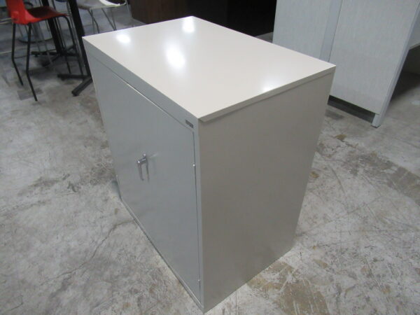 Sandusky - Storage Cabinet - - Image 7