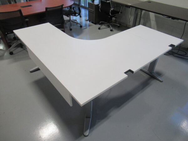 #8 Featured Item - Steelcase- L-Shape Sit/Stand Desk - 70" x 70" - Image 5